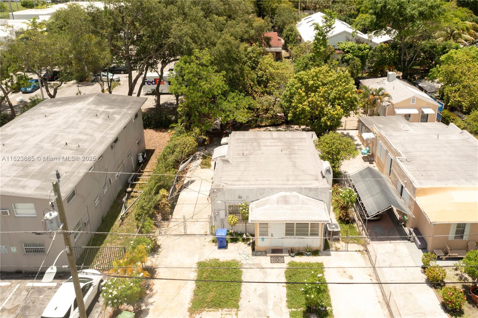 36 NW 32nd St