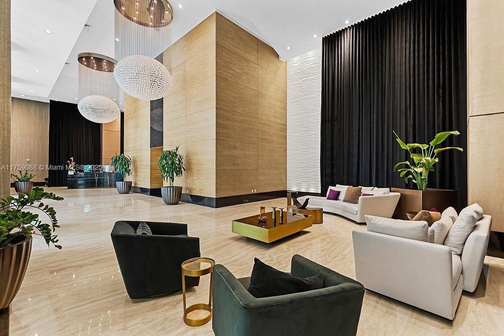 THE PLAZA 851 BRICKELL CO - Residential