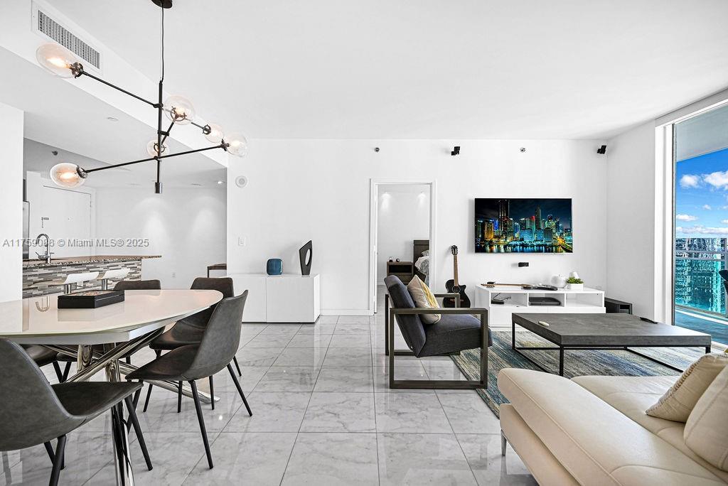 THE PLAZA 851 BRICKELL CO - Residential