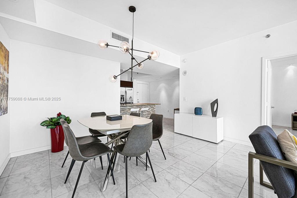 THE PLAZA 851 BRICKELL CO - Residential