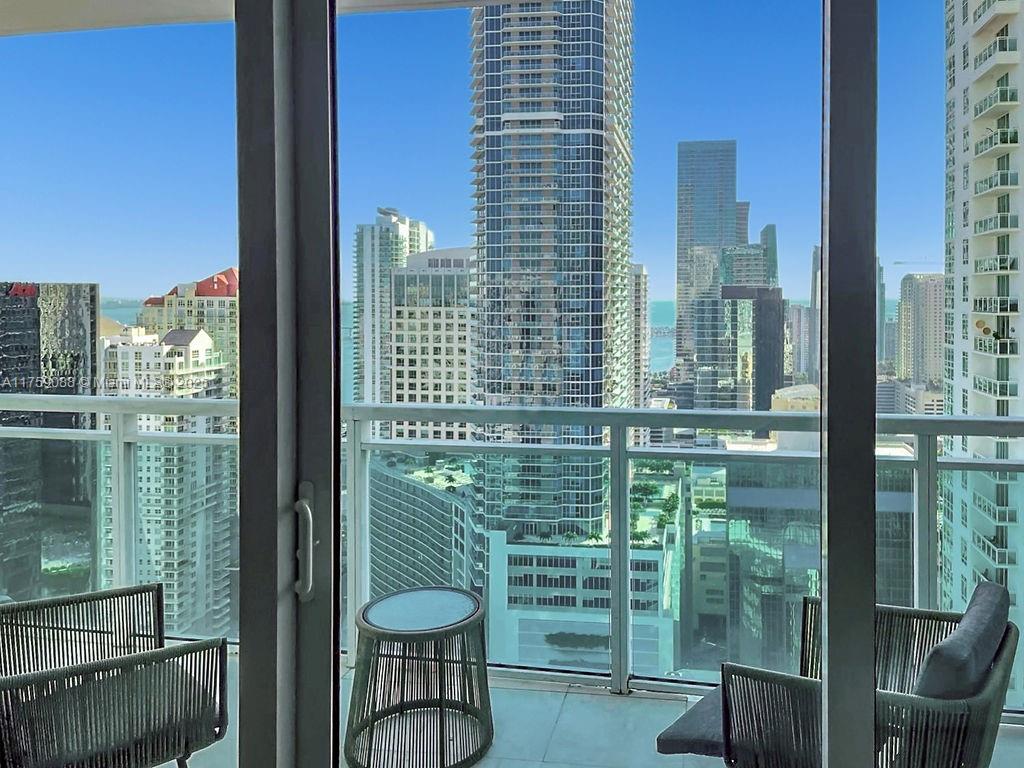 THE PLAZA 851 BRICKELL CO - Residential