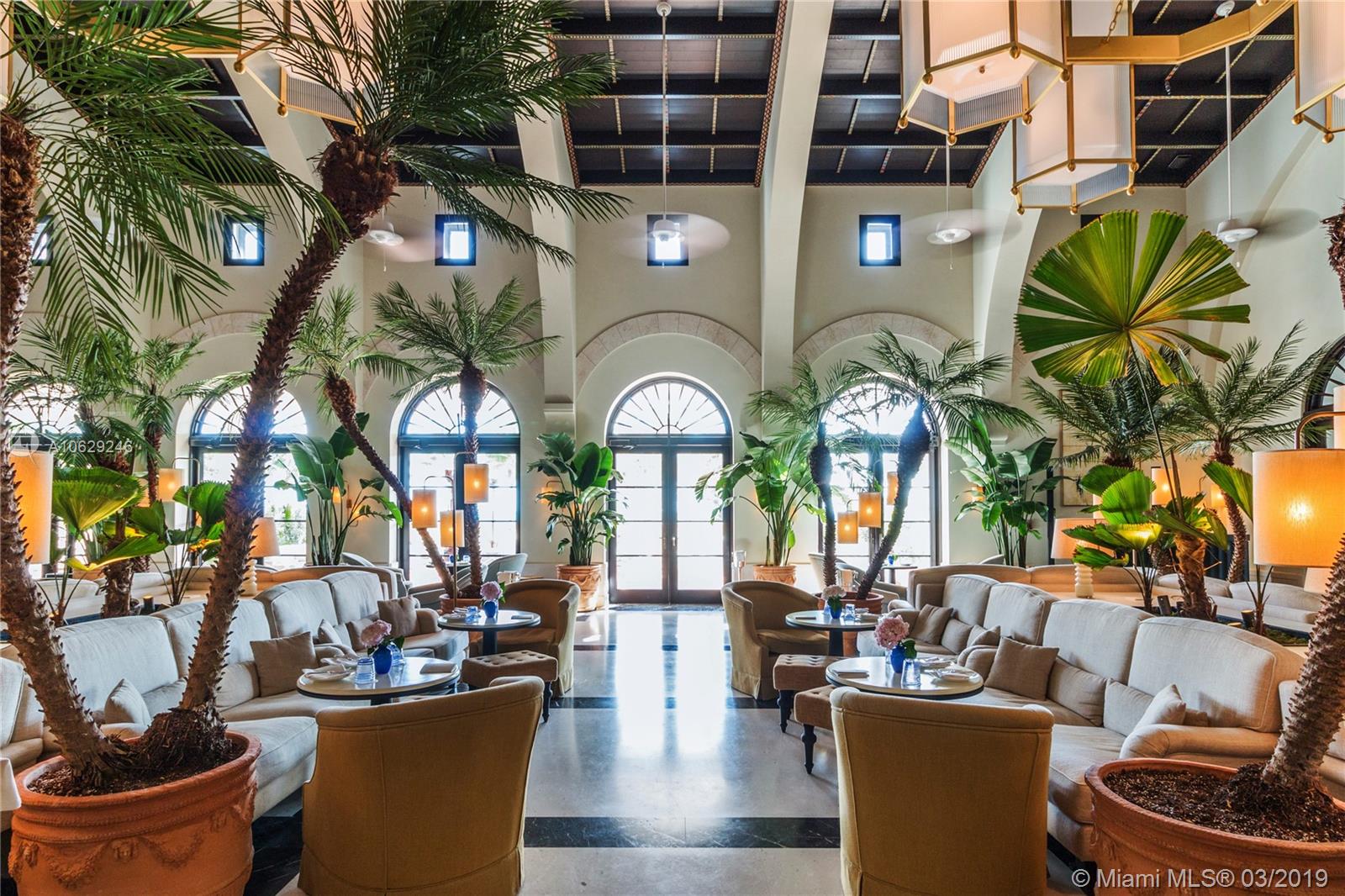 SURF CLUB FOUR SEASONS - Residential Lease