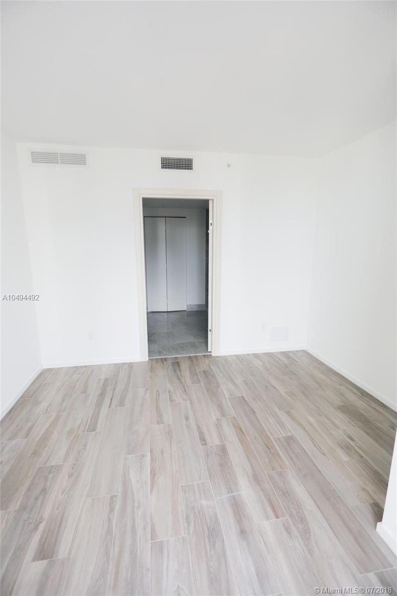 SLS LUXSLS LUX - Residential