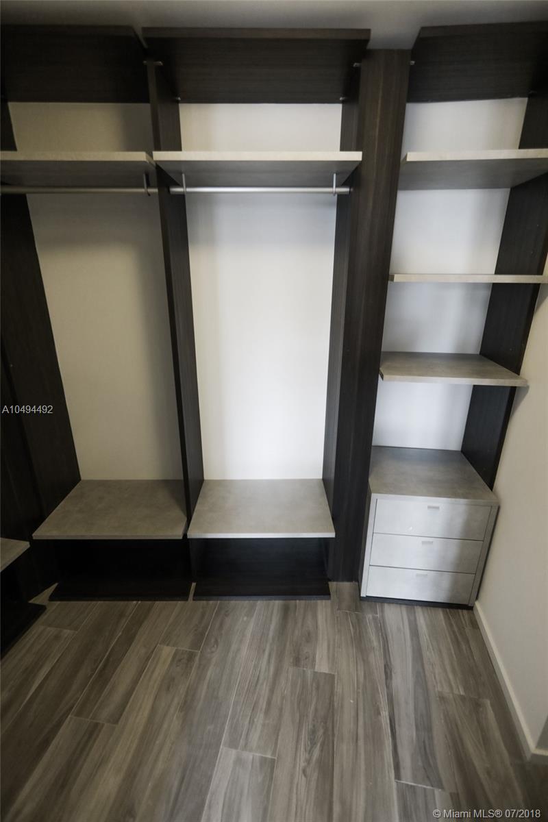 SLS LUXSLS LUX - Residential