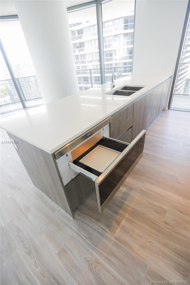 SLS LUXSLS LUX - Residential