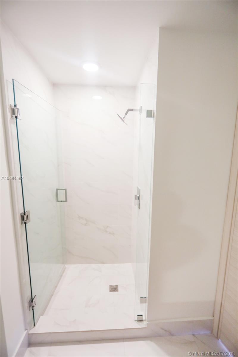 SLS LUXSLS LUX - Residential
