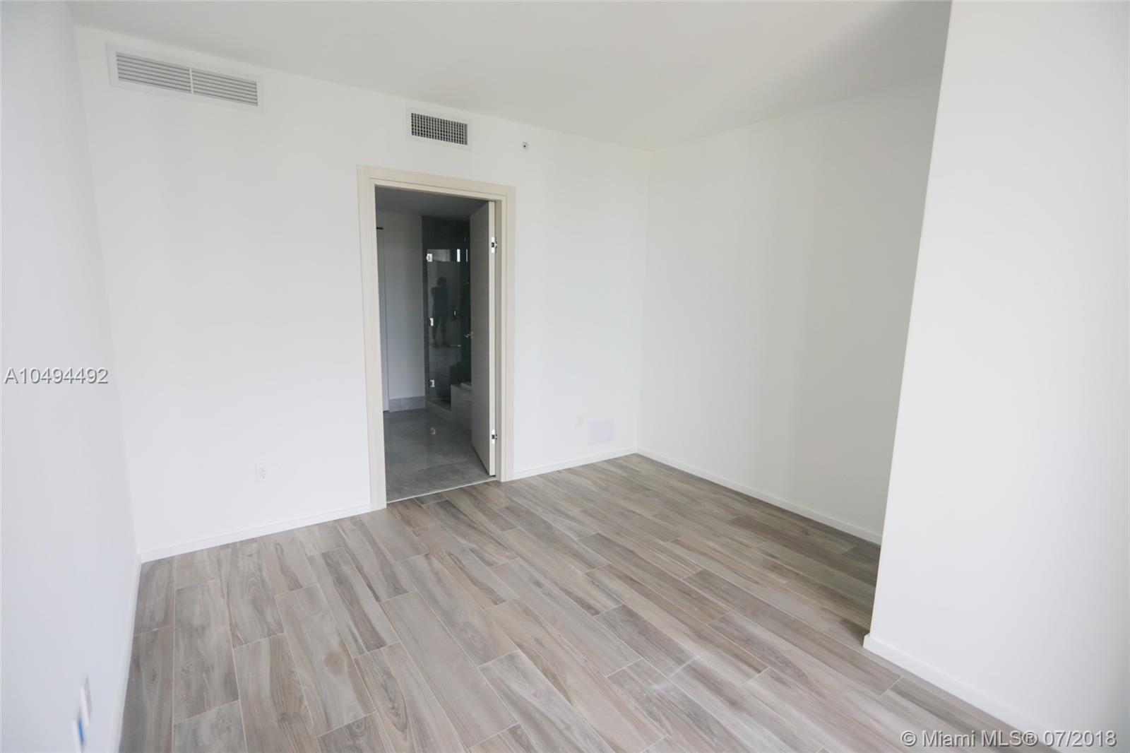 SLS LUXSLS LUX - Residential