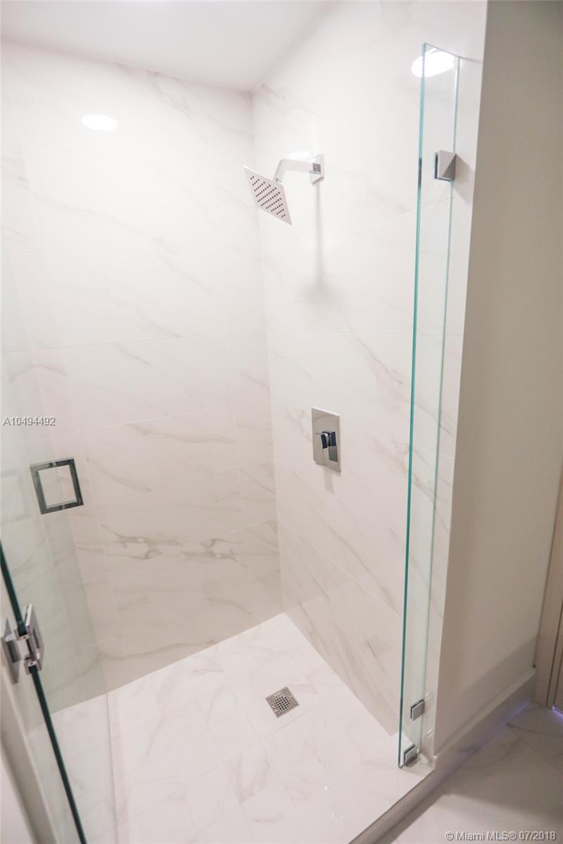 SLS LUXSLS LUX - Residential