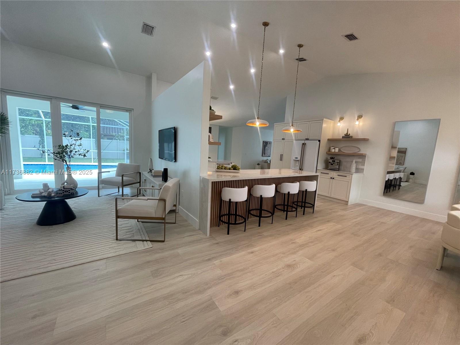 640 SW 101 Ave