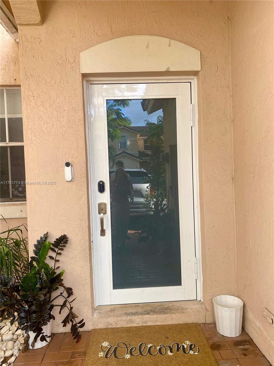 Rental Property at 12554 Sw 124th Ter 12554, Miami, Broward County, Florida - Bedrooms: 3 
Bathrooms: 3  - $3,200 MO.