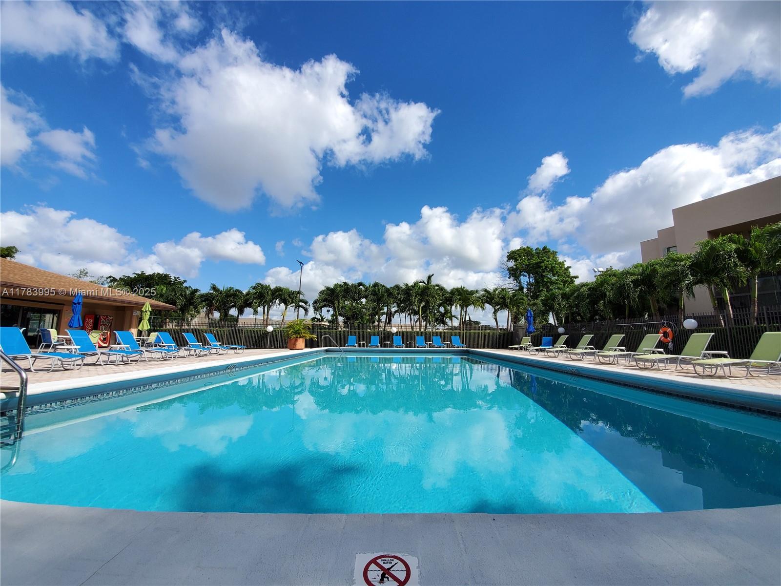 10985 Sw 107th St 216, Miami, Broward County, Florida - 2 Bedrooms  
2 Bathrooms - 