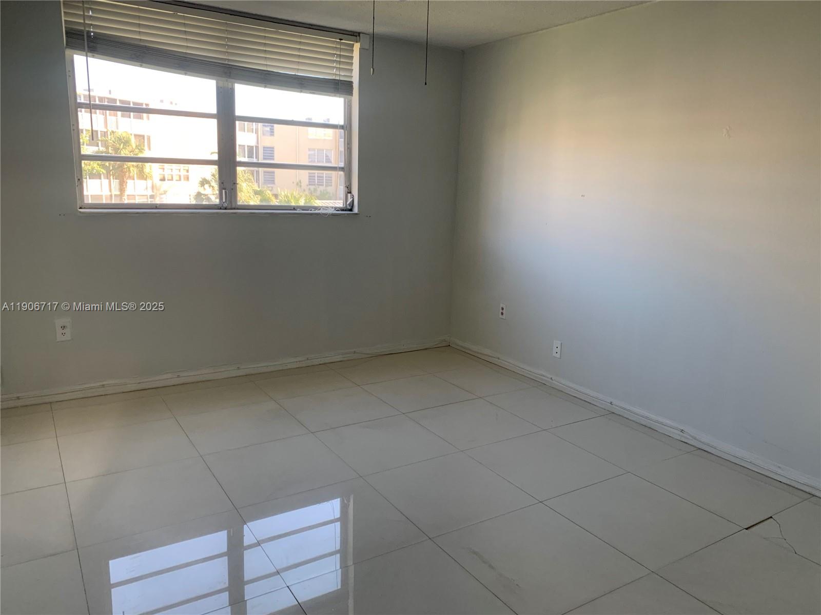 JADE WINDS GRP EASTER LIL - Residential Lease