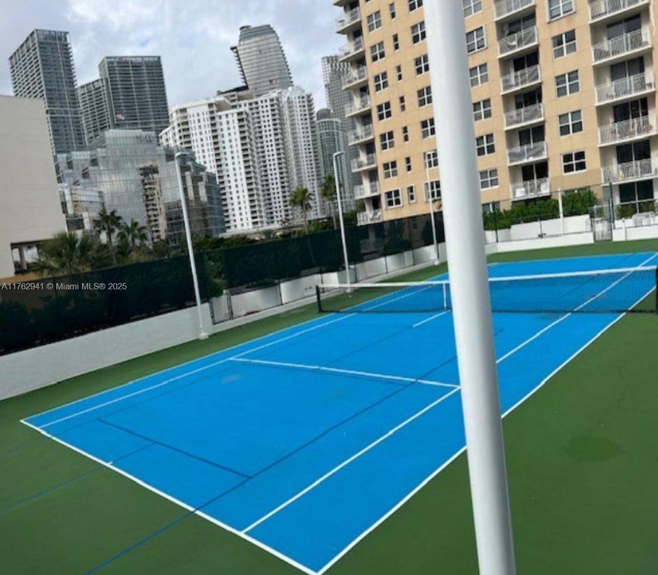 770 Claughton Island Dr 904