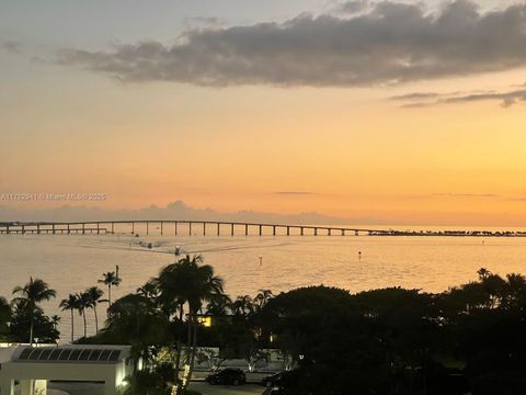 770 Claughton Island Dr 904 Miami FL 33131