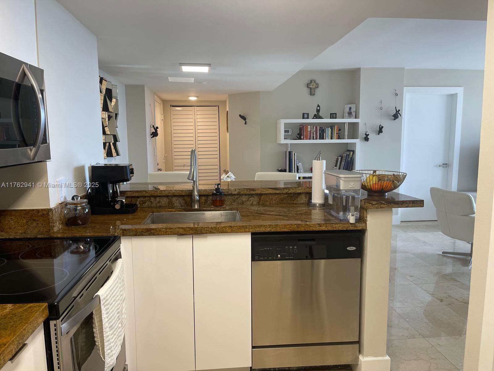 ISOLA CONDO - Residential Lease