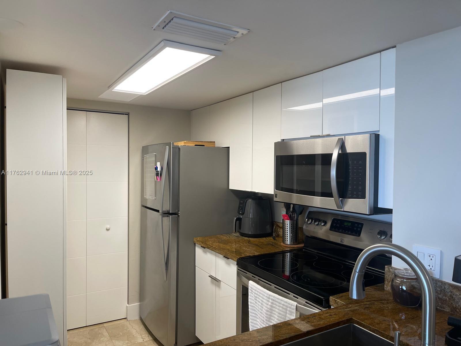 ISOLA CONDO - Residential Lease