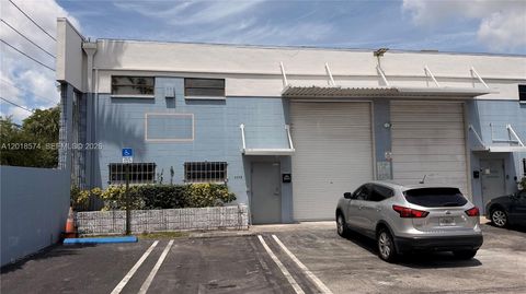 8335 NW 64th St 1 Medley FL 33166
