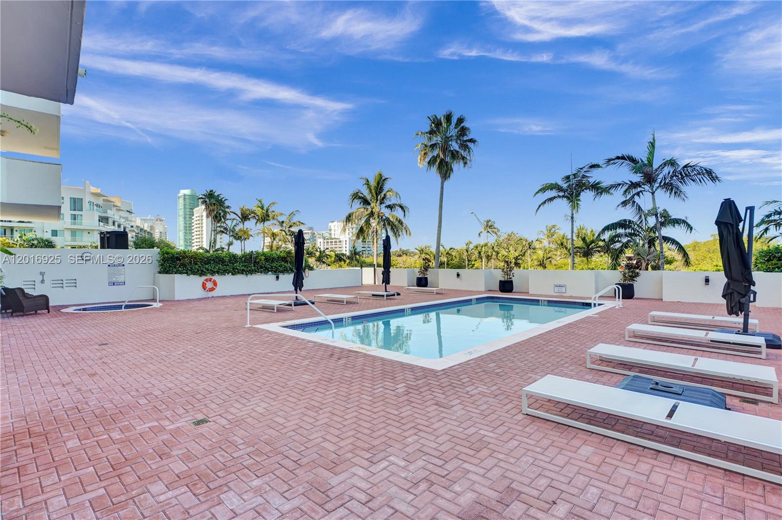 FLORIDA TOWERS CONDO - Residential Lease