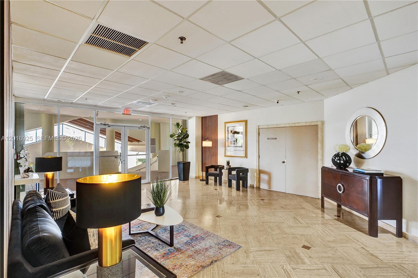 FLORIDA TOWERS CONDO - Residential Lease