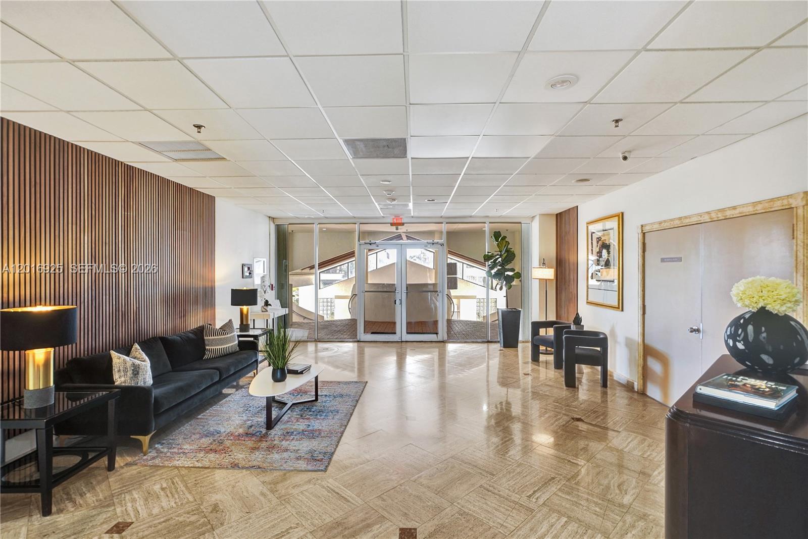 FLORIDA TOWERS CONDO - Residential Lease