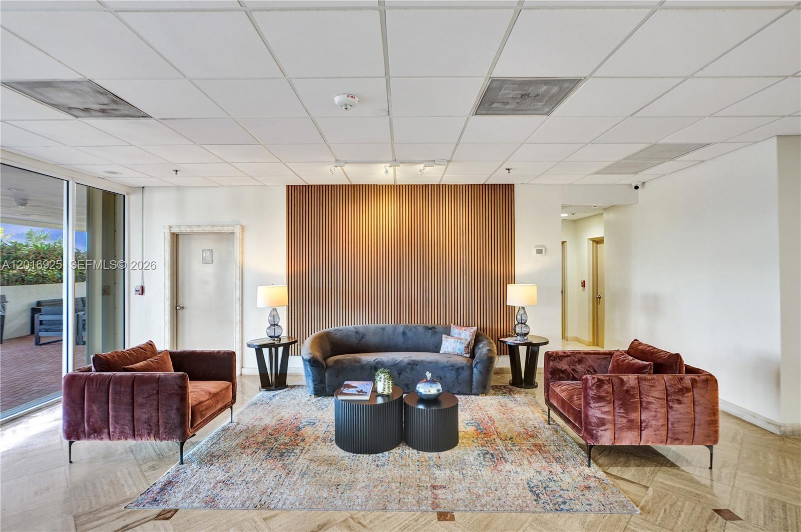 FLORIDA TOWERS CONDO - Residential Lease