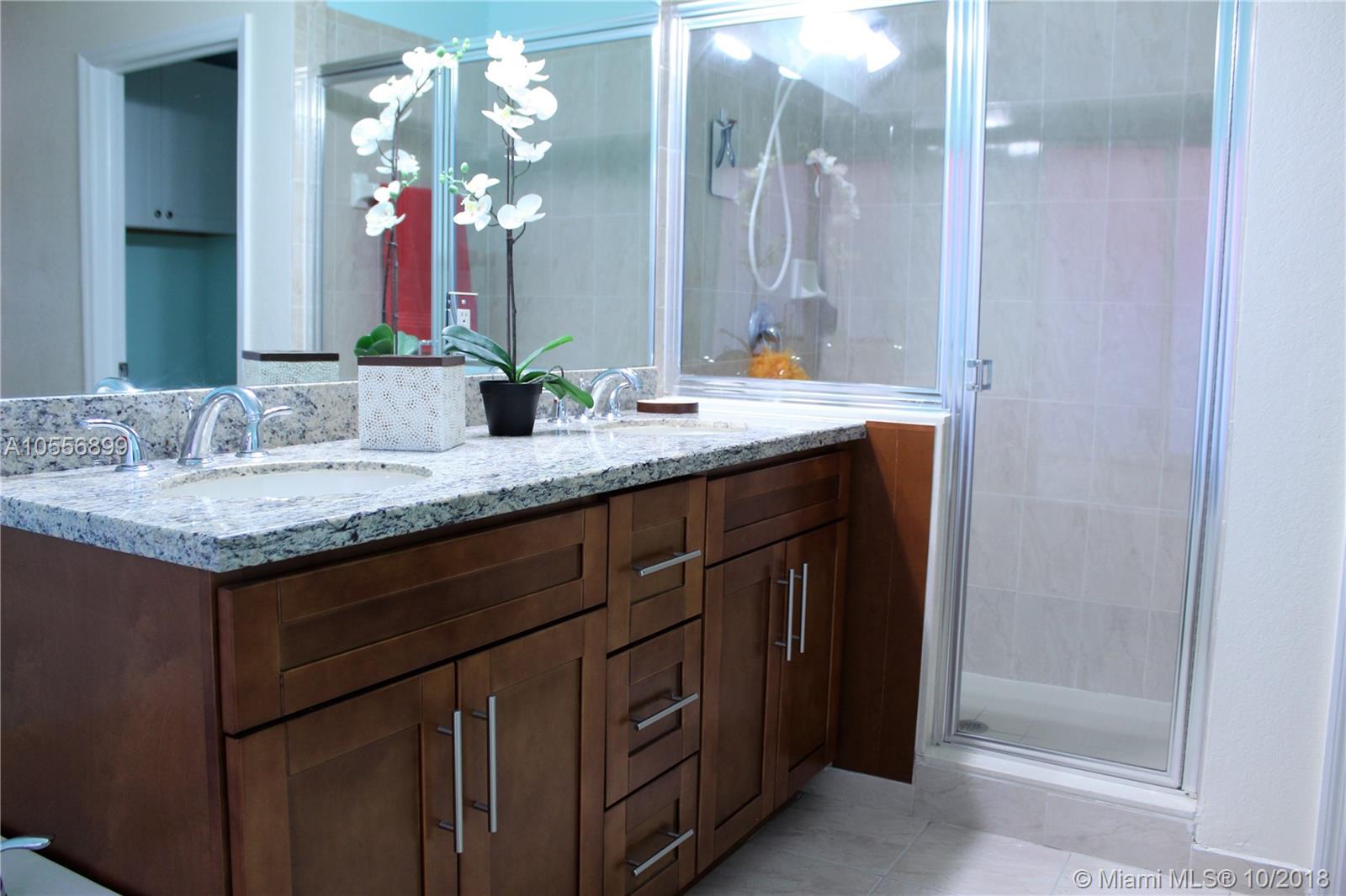 CHATEAU ROYAL ESTATES - Residential