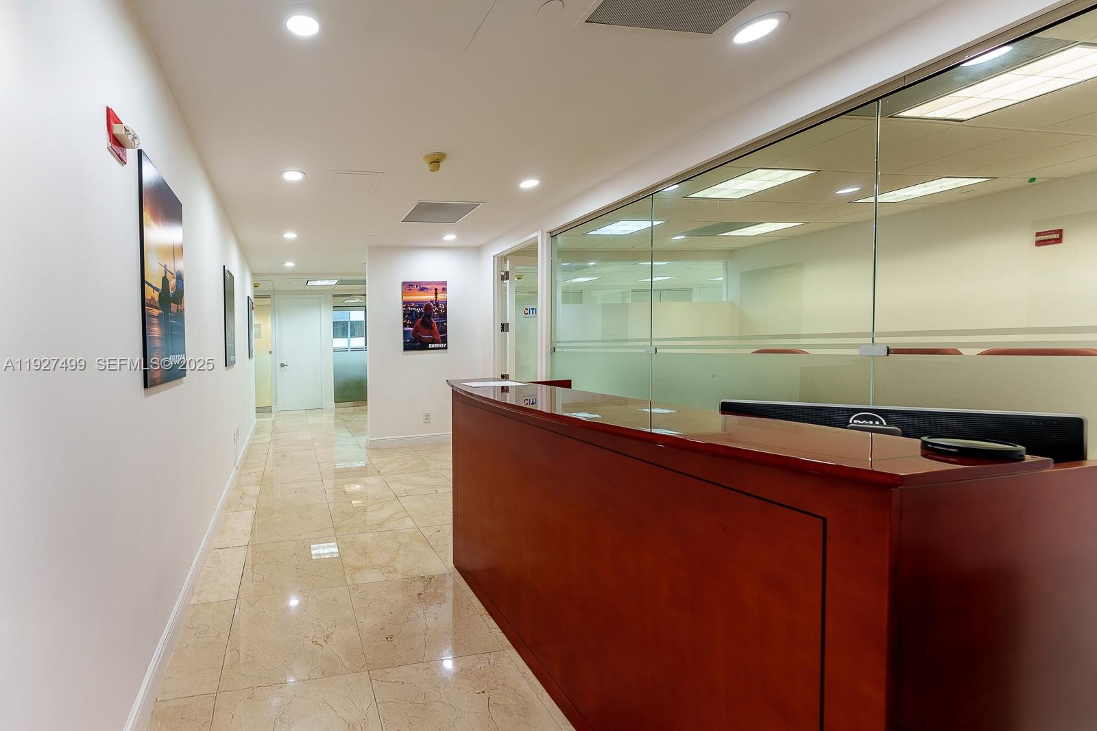 1200 Brickell Ave 850