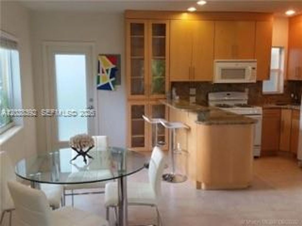 Photo of 725 NE 16th Ave #725, Fort Lauderdale, FL 33304 (MLS # A12028392)