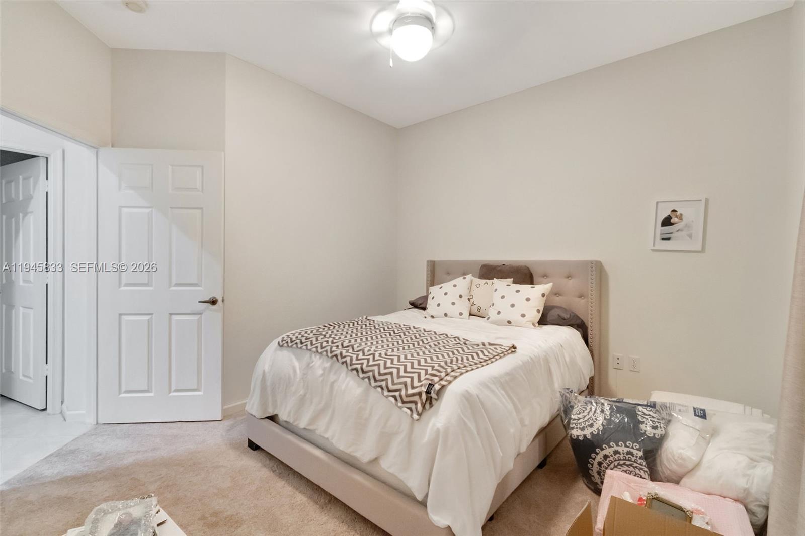 VILLA SONRISA CONDO - Residential