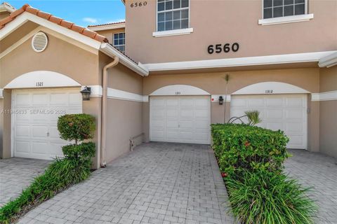 Photo of 6560 Villa Sonrisa Dr #1311, Boca Raton, FL 33433 (MLS # A11945833)