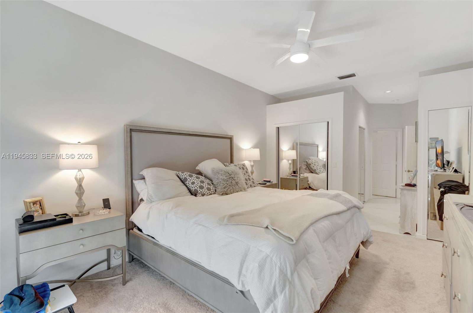 VILLA SONRISA CONDO - Residential