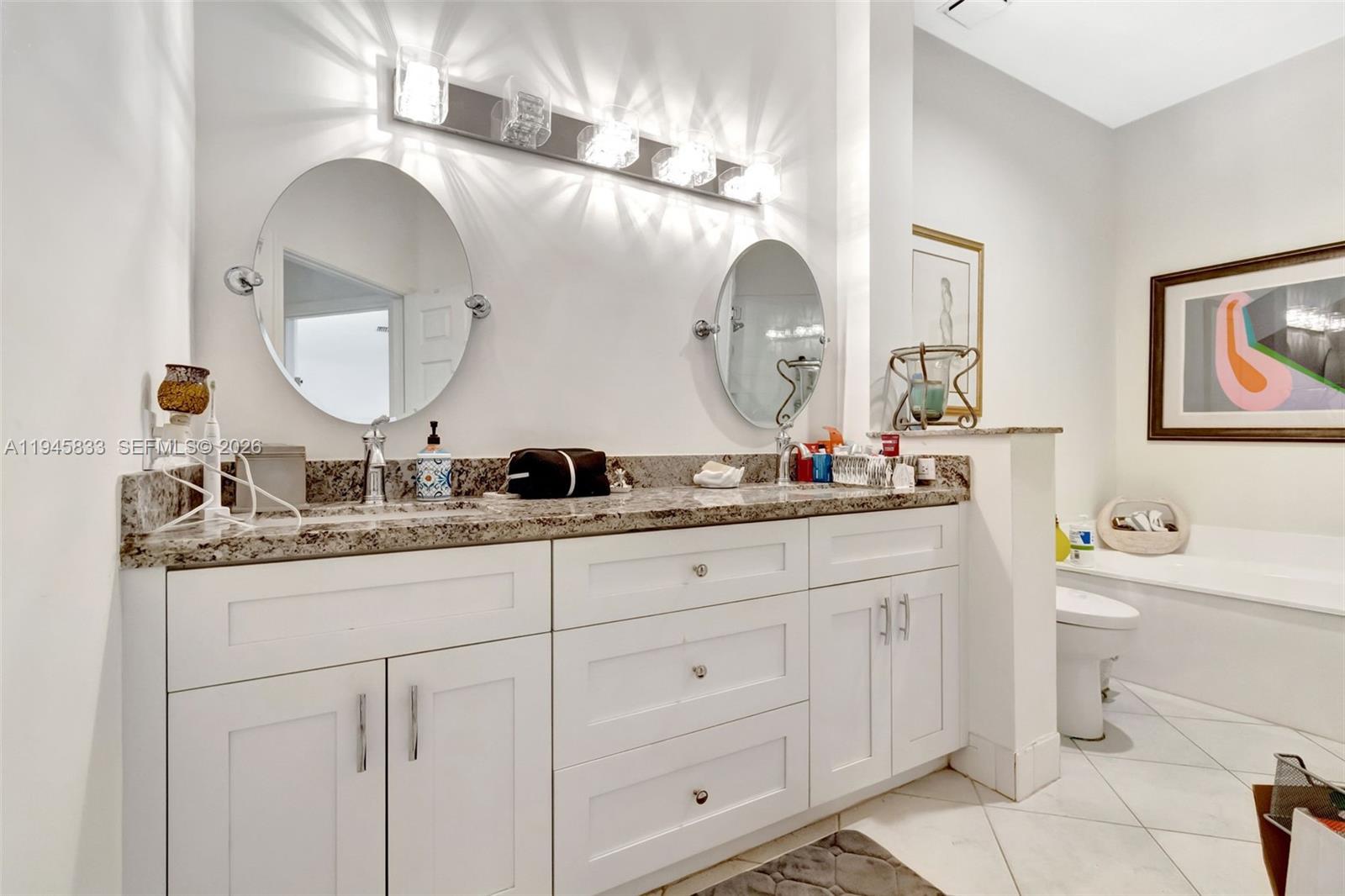 VILLA SONRISA CONDO - Residential