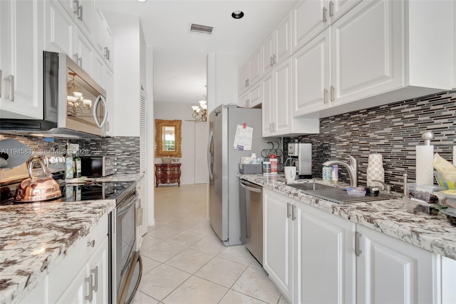 VILLA SONRISA CONDO - Residential