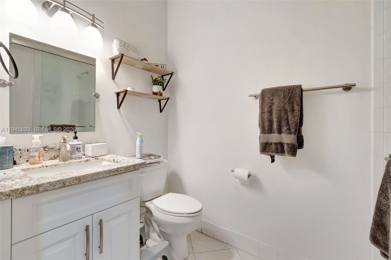 VILLA SONRISA CONDO - Residential