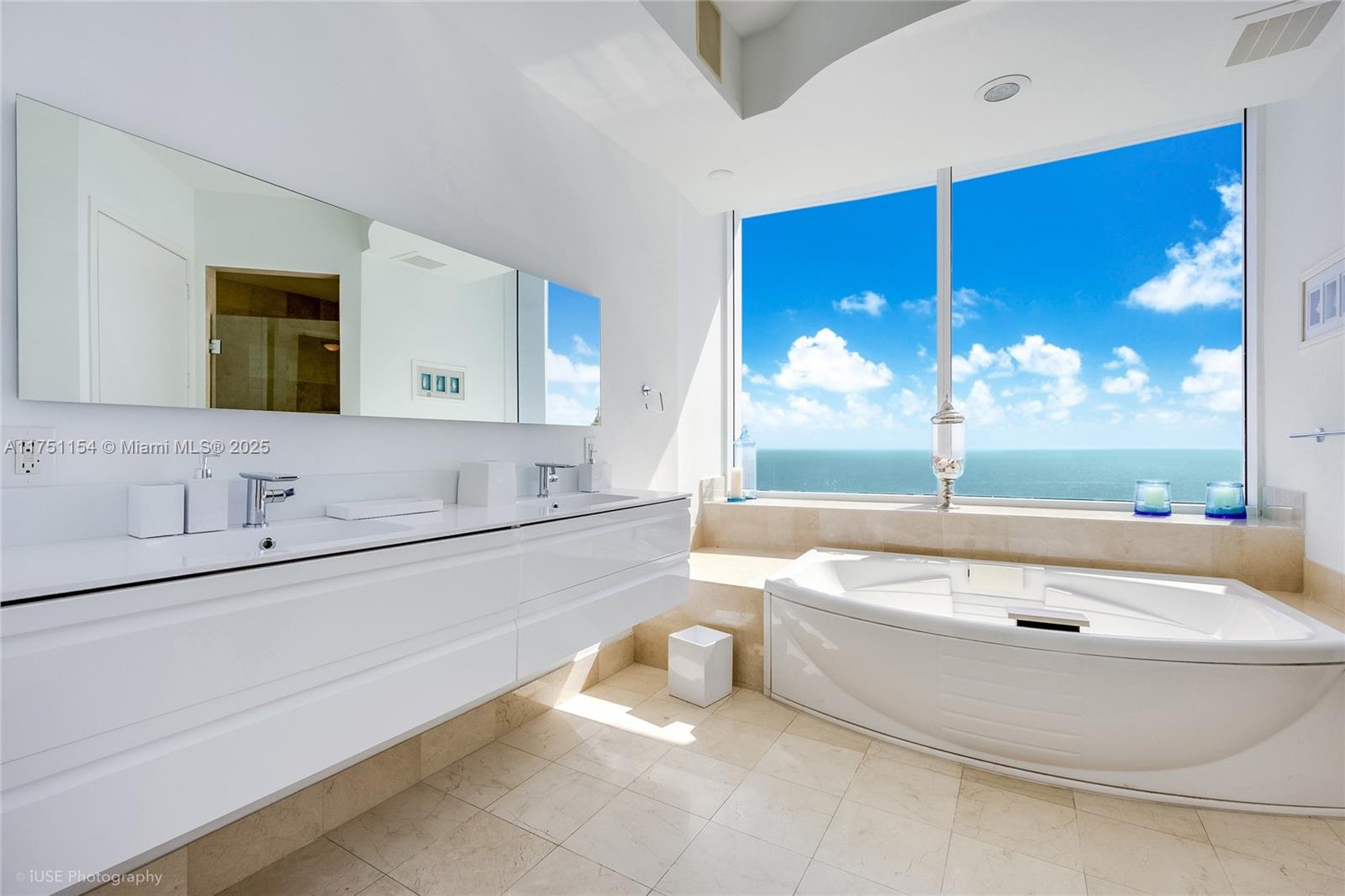 TRUMP PALACE CONDO - Residential