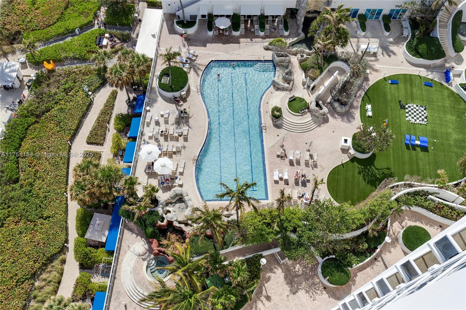 TRUMP PALACE CONDO - Residential