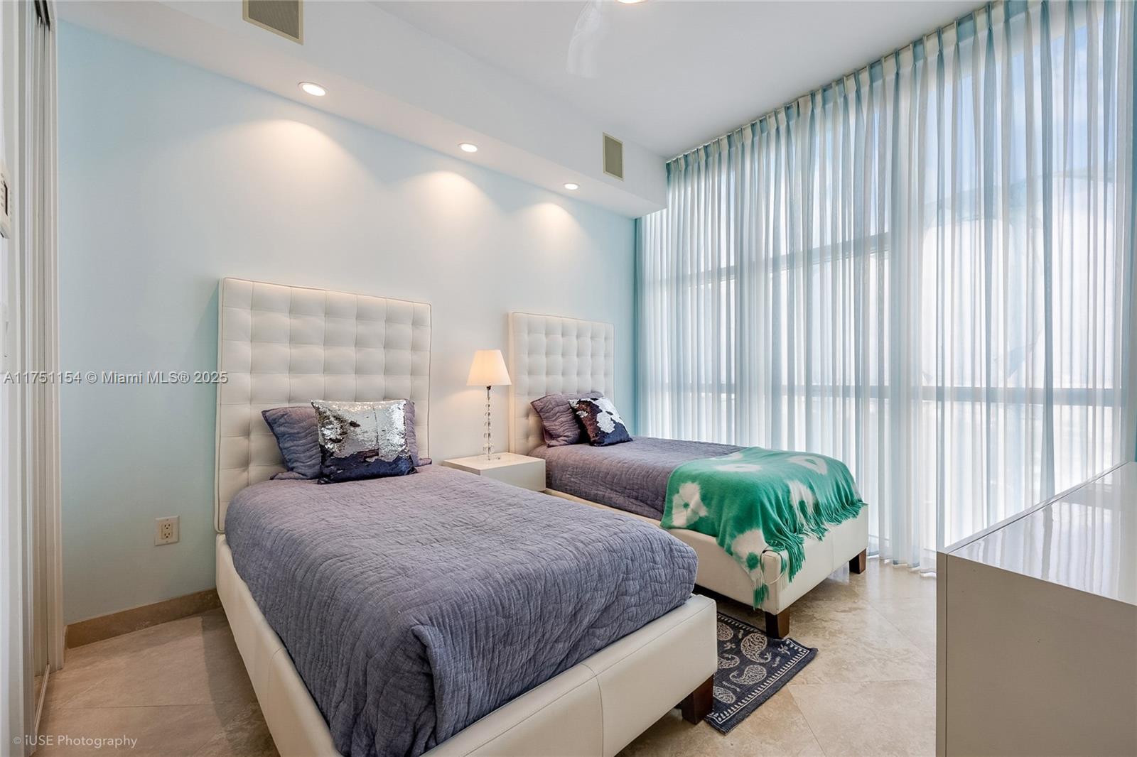 TRUMP PALACE CONDO - Residential