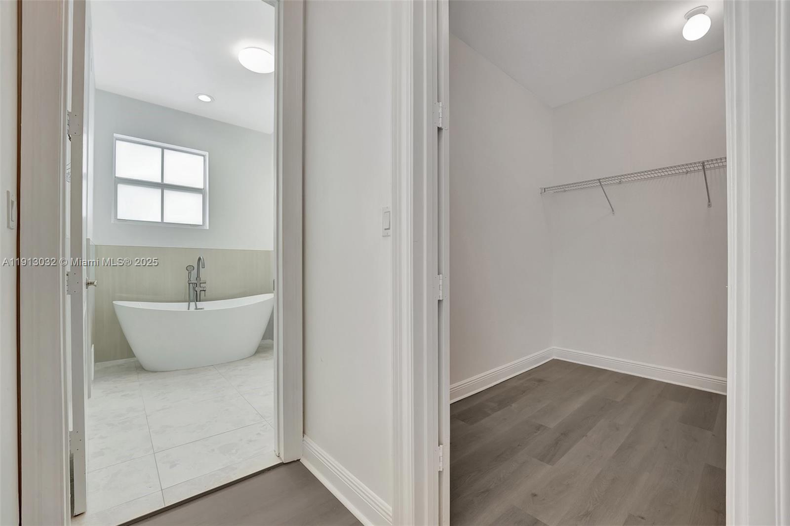 LAUDERDALE - Residential Lease