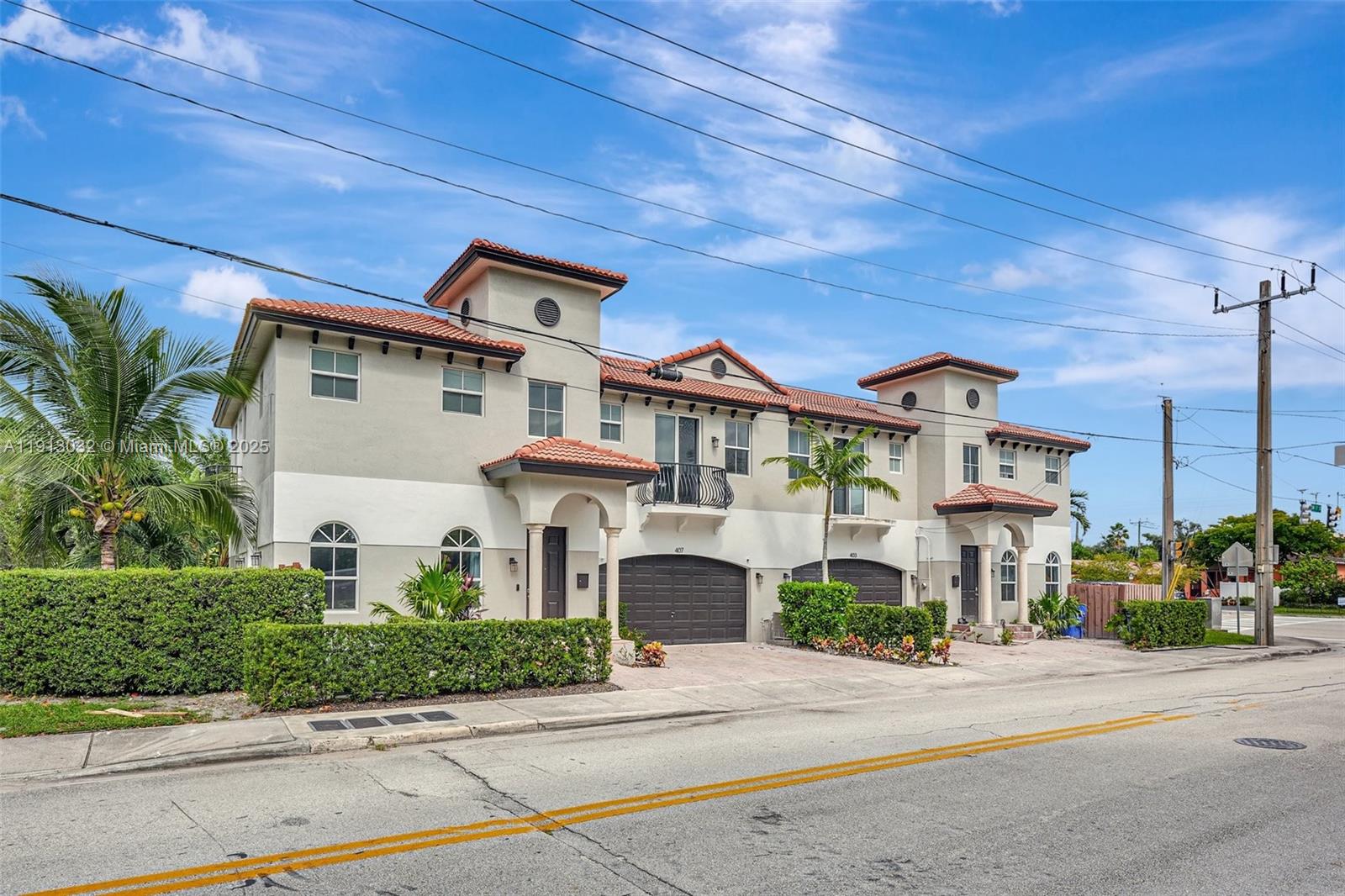 LAUDERDALE - Residential Lease