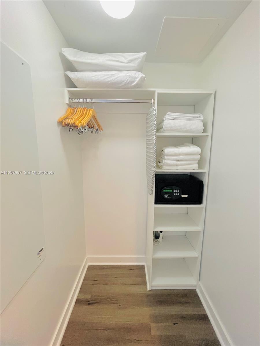 BEACHWALK CONDOMINIUM - Residential