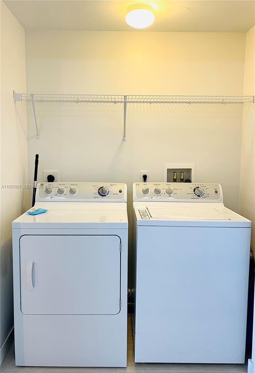 BEACHWALK CONDOMINIUM - Residential