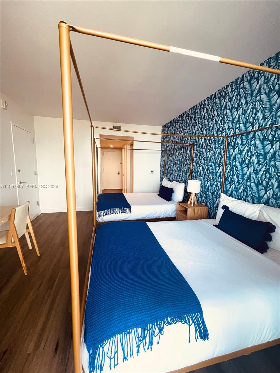 BEACHWALK CONDOMINIUM - Residential