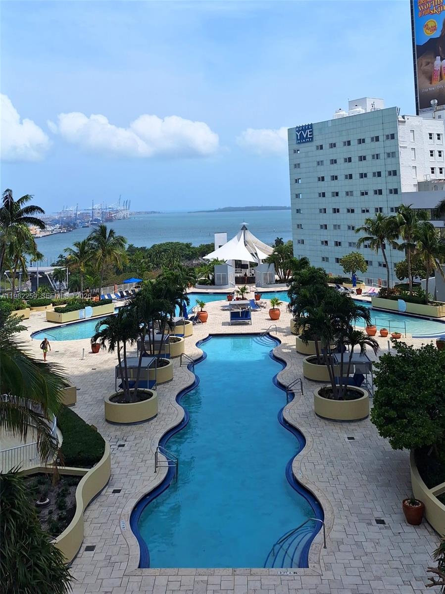 VIZCAYNE SOUTH CONDO - Residential Lease