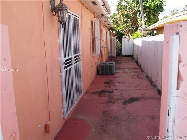 CORAL WAY PARK SEC B - Residential Lease