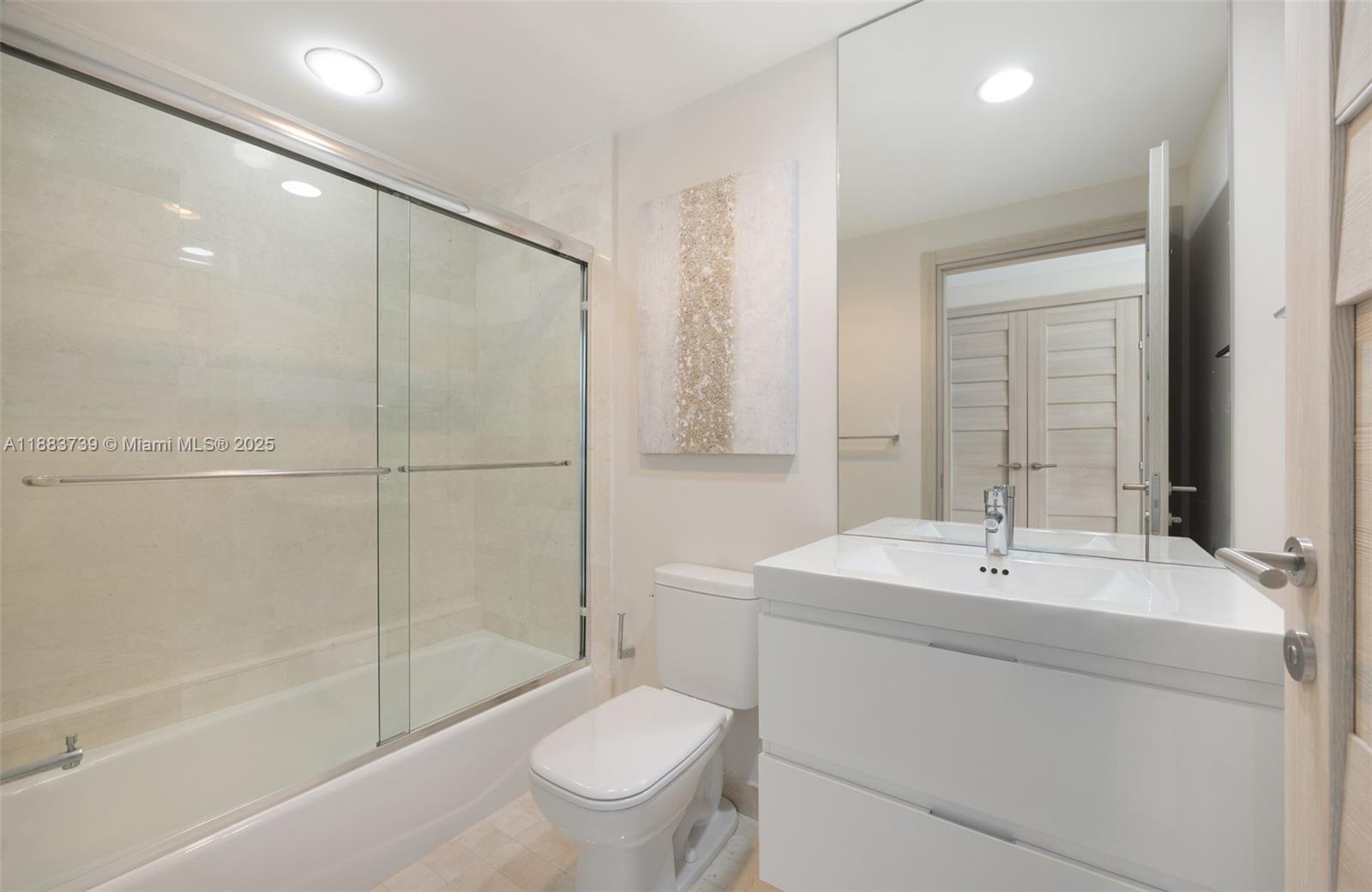 MARINA PALMS RESIDENCES N - Residential Lease