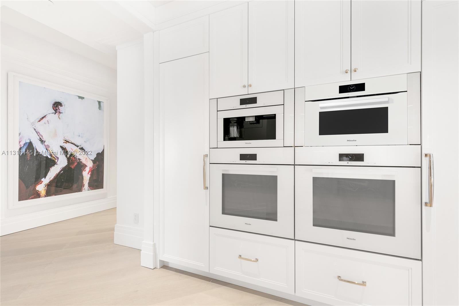 7600 OCEANSIDE AT FISHER - Residential