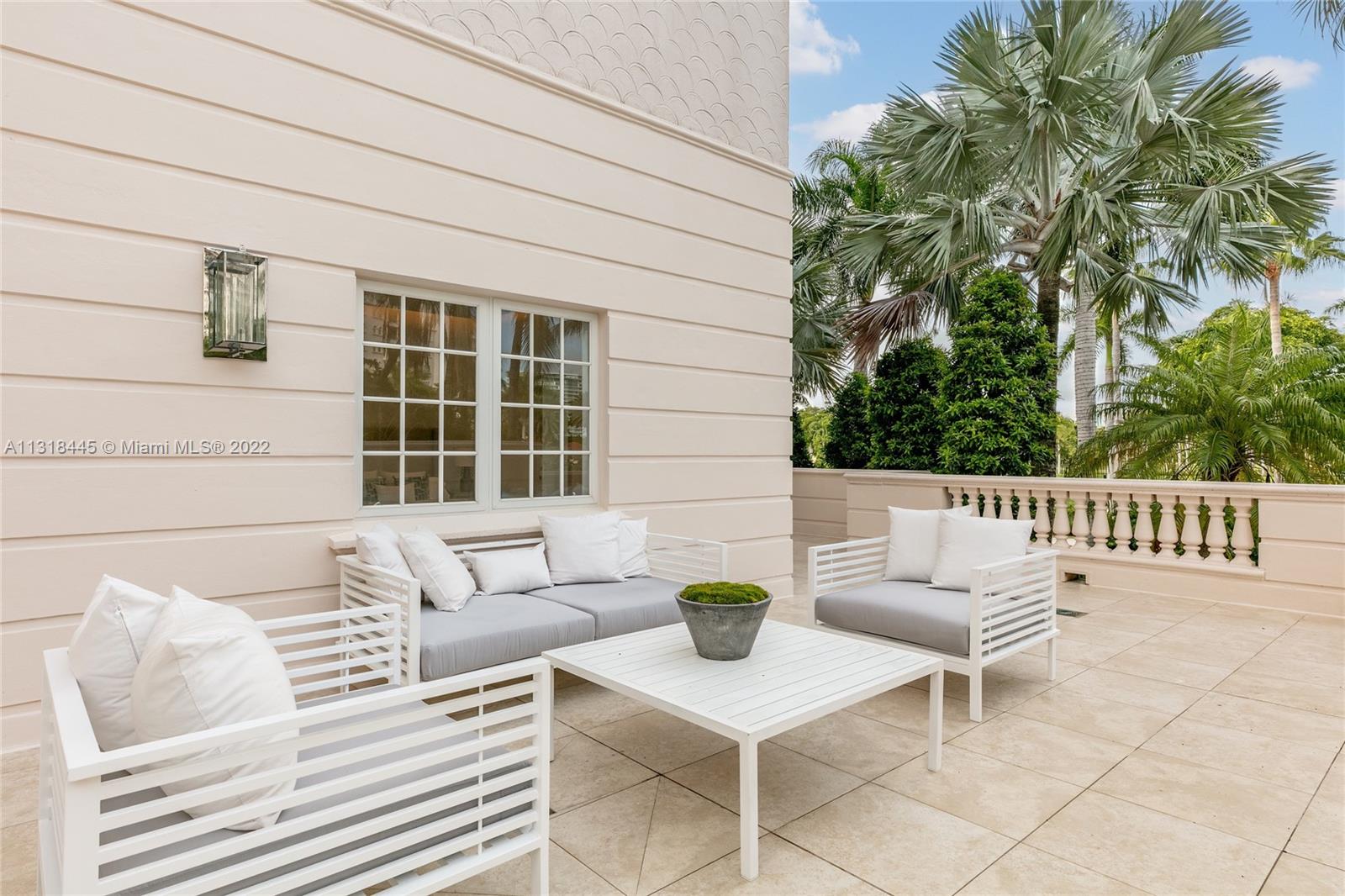 7600 OCEANSIDE AT FISHER - Residential