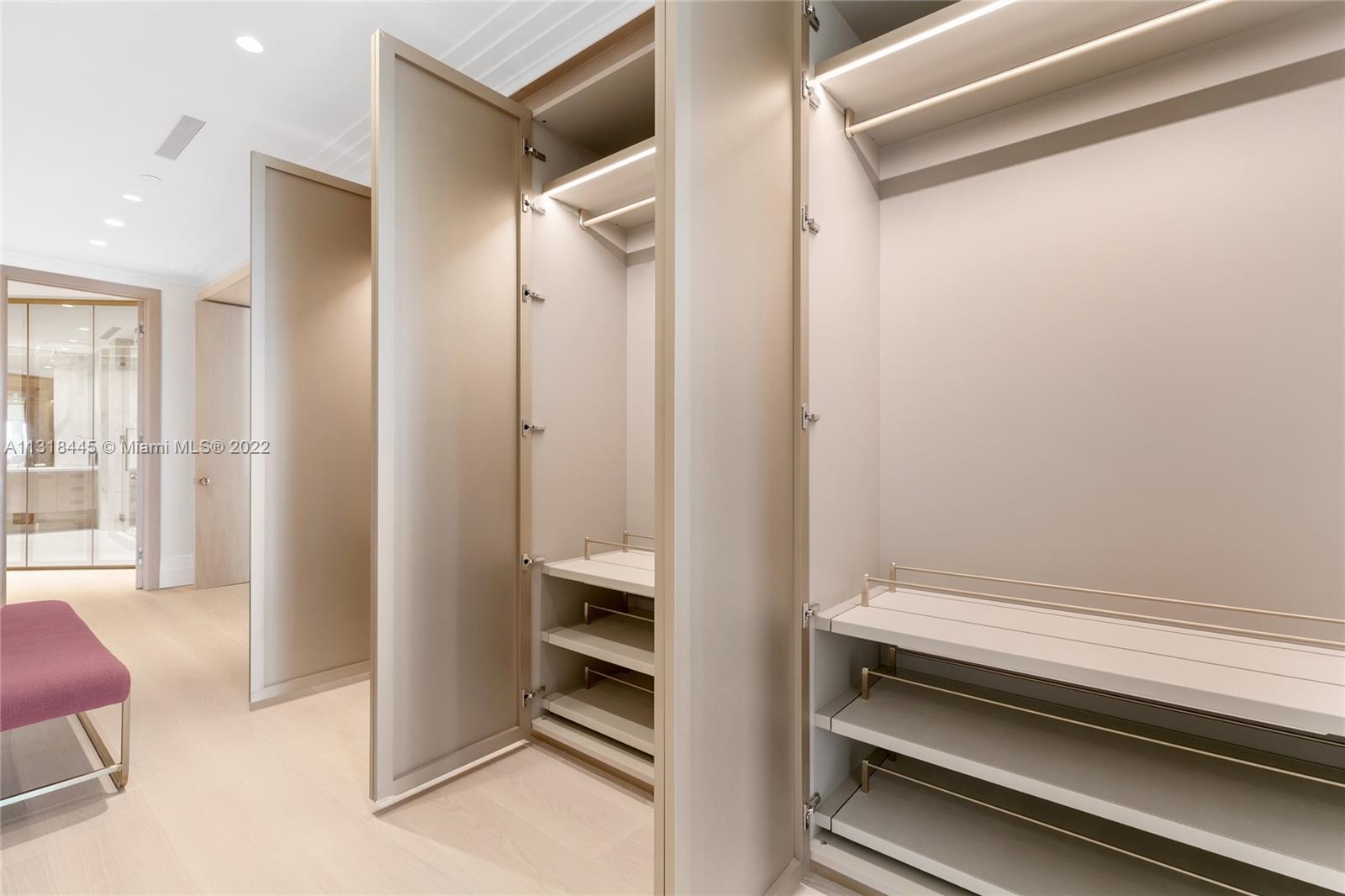 7600 OCEANSIDE AT FISHER - Residential