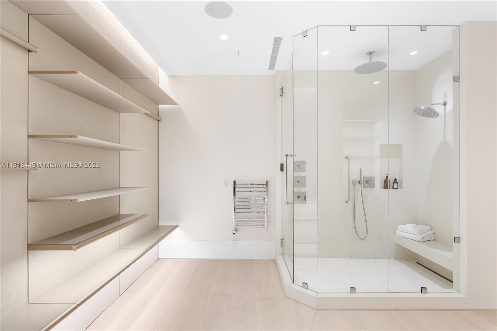 7600 OCEANSIDE AT FISHER - Residential