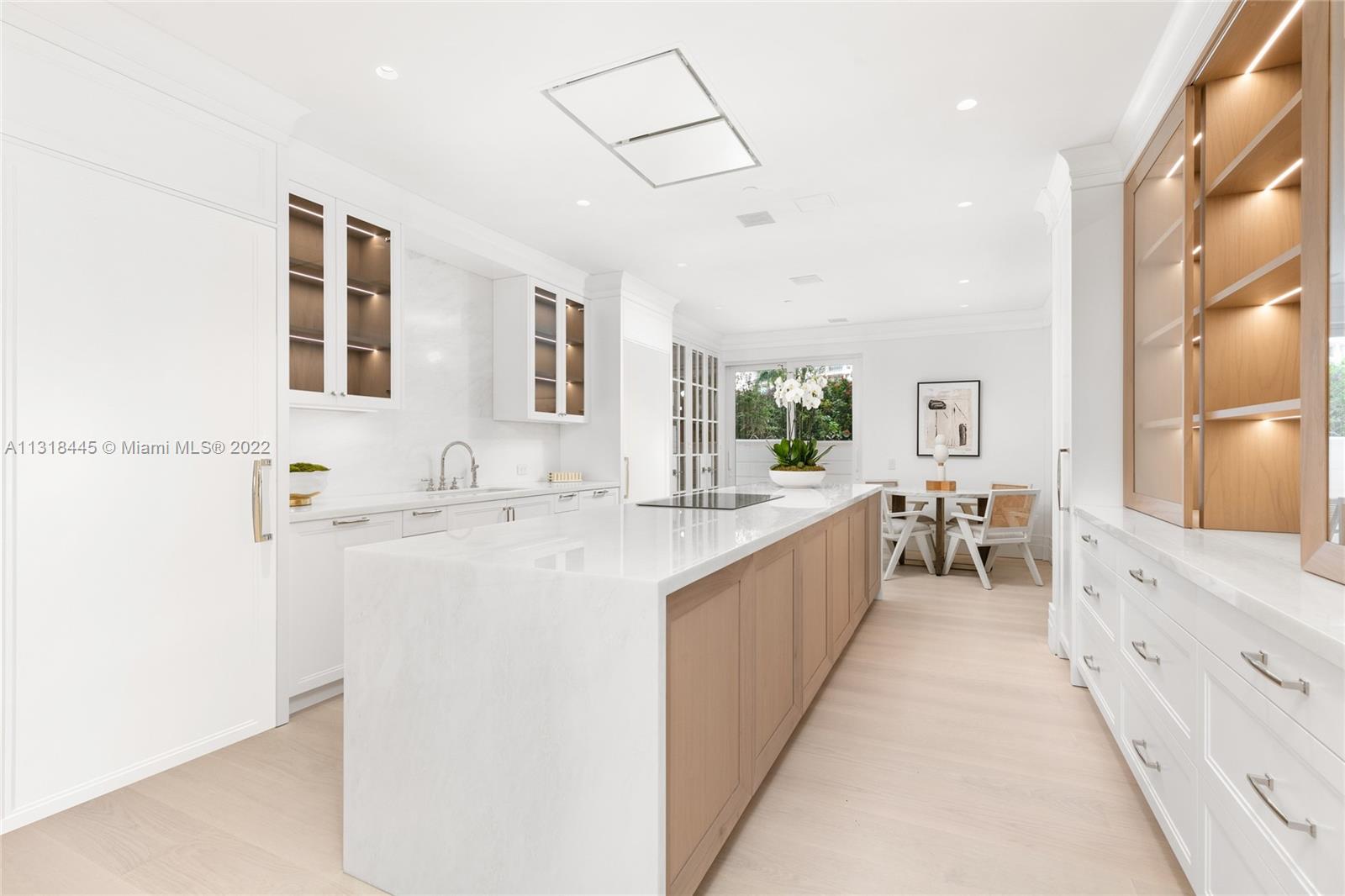 7600 OCEANSIDE AT FISHER - Residential